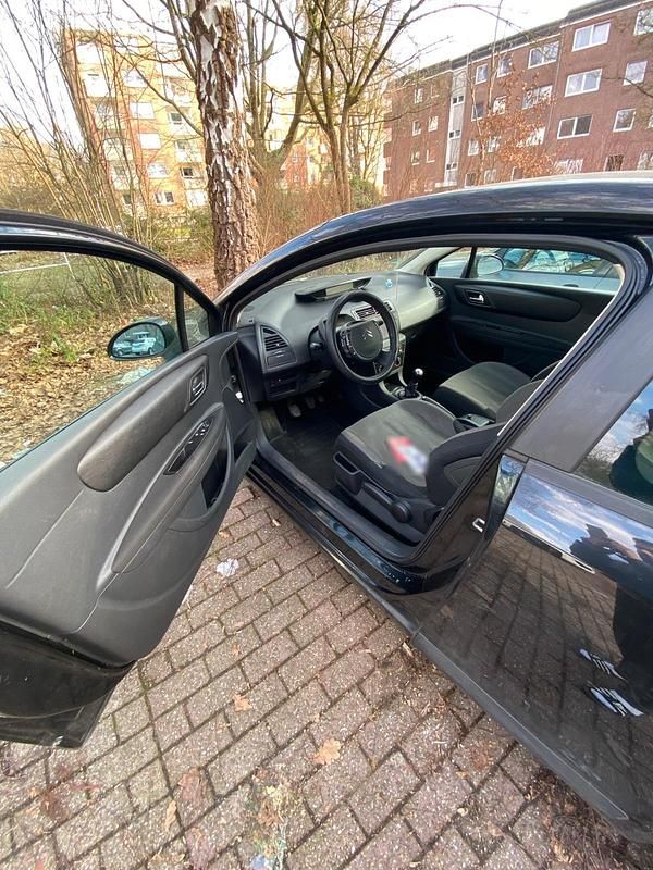 Gebraucht Citroën C4 80 PS (58 kW) 2005 Schwarz Kleinwagen