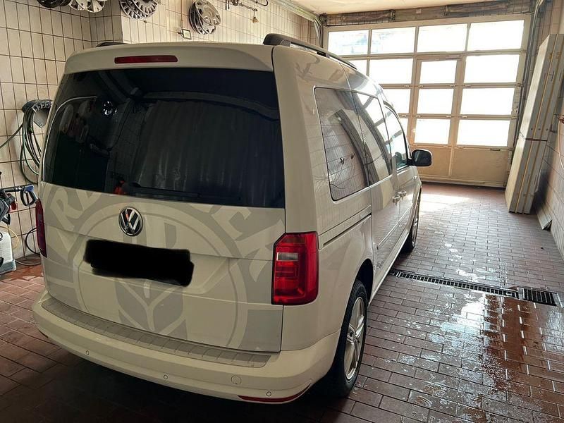 Gebraucht VW Caddy Comfortline 125 PS (91 kW) 2018 Weiß Van / Kleinbus