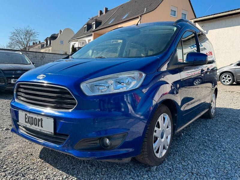 Gebraucht Ford Tourneo Courier Titanium 101 PS (74 kW) 2015 Blau Van / Kleinbus