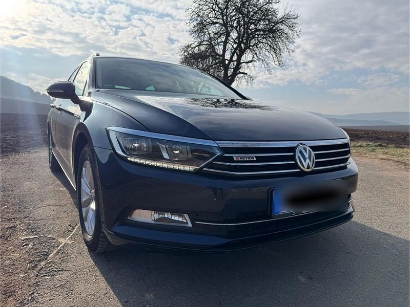 Gebraucht VW Passat 150 PS (110 kW) 2015 Blau Kombi