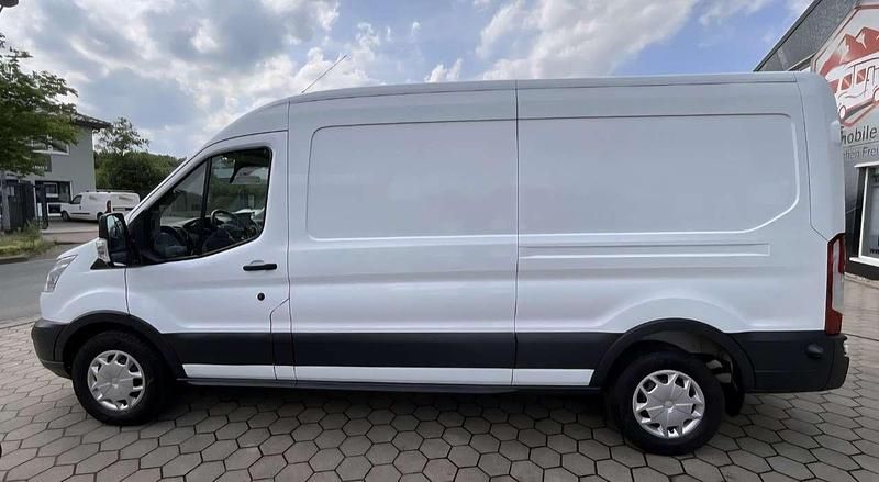 Gebraucht Ford Transit Trend 170 PS (125 kW) 2019 Weiß Van