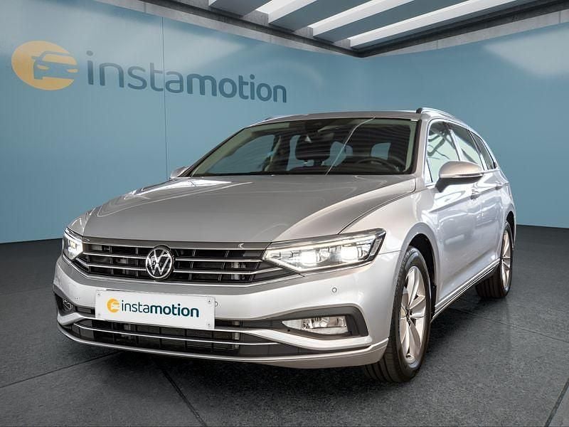 Silber Gebraucht 2021 VW Passat Kombi | 26.599 € (Fairer Preis) - Bild 1/4