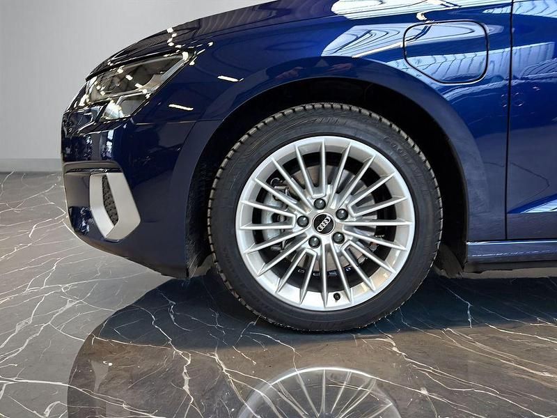 Gebraucht Audi A3 Advanced Plus 204 PS (150 kW) 2023 Blau Limousine