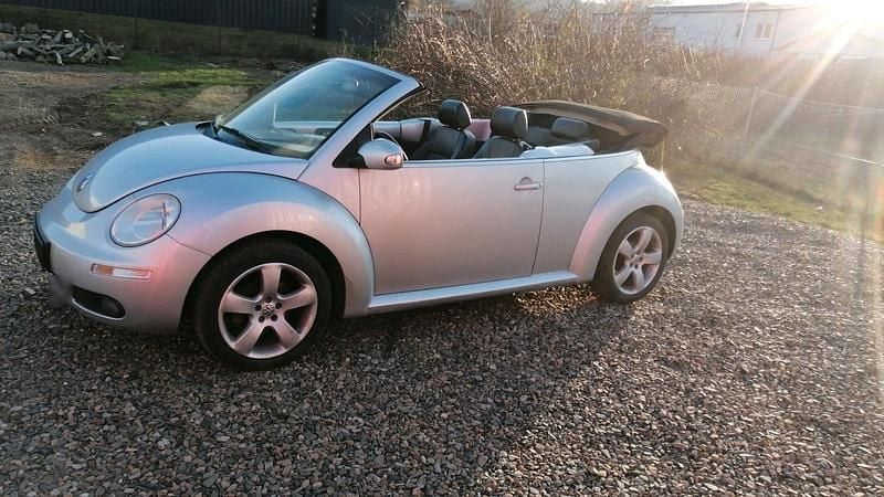 Gebraucht VW New Beetle 115 PS (84 kW) 2006 Silber Kleinwagen