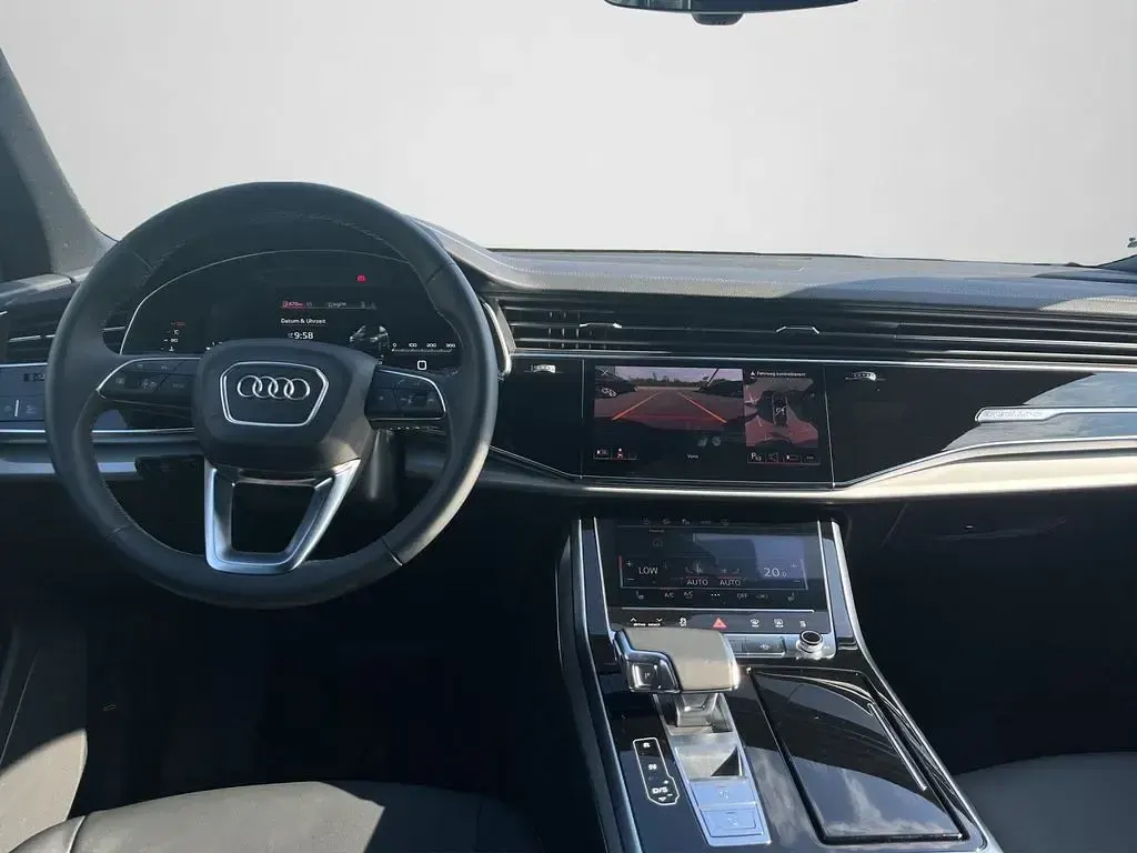Gebraucht Audi Q7 Ambiente 340 PS (250 kW) 2025 Sakhirgold metallic (metallic) SUV