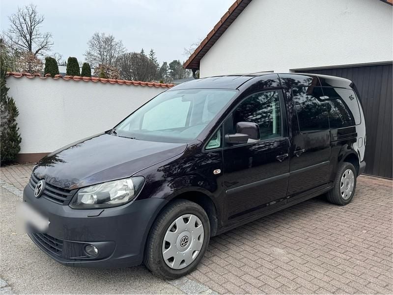 Gebraucht VW Caddy Maxi Edition 105 PS (77 kW) 2012 Braun Van / Kleinbus