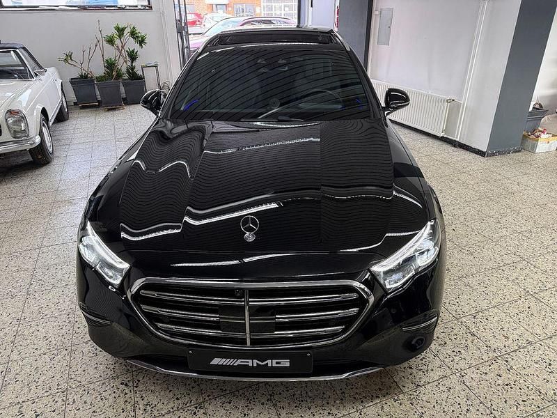 Gebraucht Mercedes E450 Premium 367 PS (269 kW) 2024 Schwarz Limousine