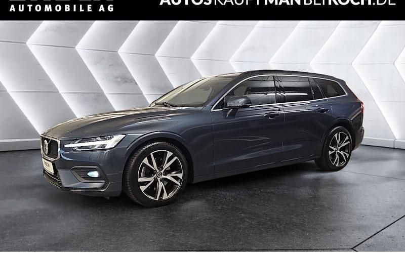 Gebraucht Volvo V60 Core 163 PS (119 kW) 2024 Blau Kombi