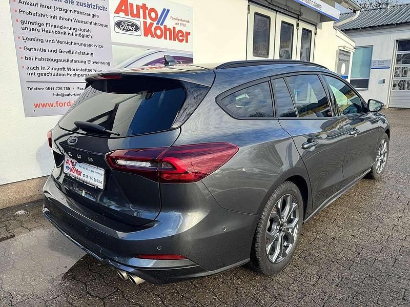 Gebraucht Ford Focus ST-Line 125 PS (91 kW) 2025 Magneticgrau (metallic) Kombi