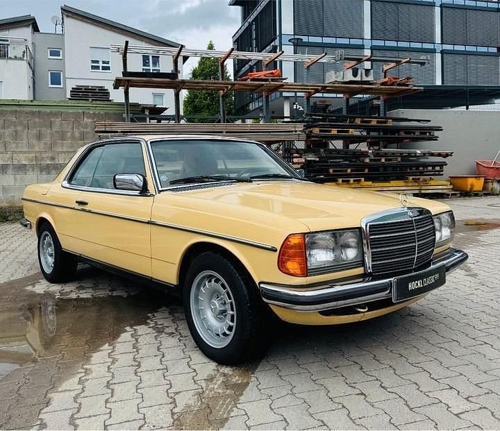 Gelb Gebraucht 1980 Mercedes 230 Coupé | 15.990 € - Bild 1/4