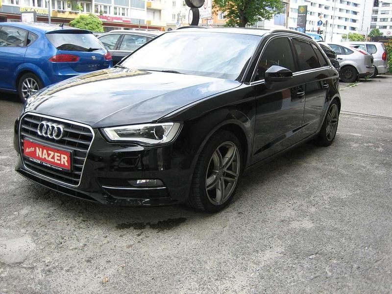 Gebraucht Audi A3 Sportback 122 PS (89 kW) 2013 Brillantschwarz Kleinwagen