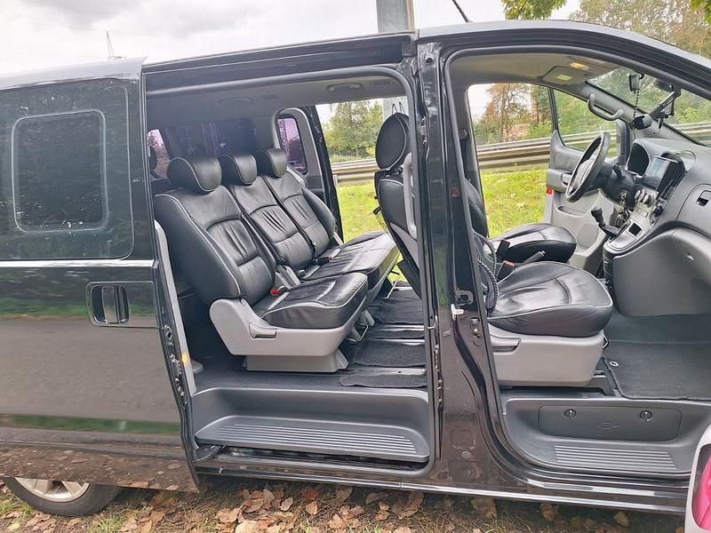 Gebraucht Hyundai H-1 170 PS (125 kW) 2011 Schwarz Van / Kleinbus