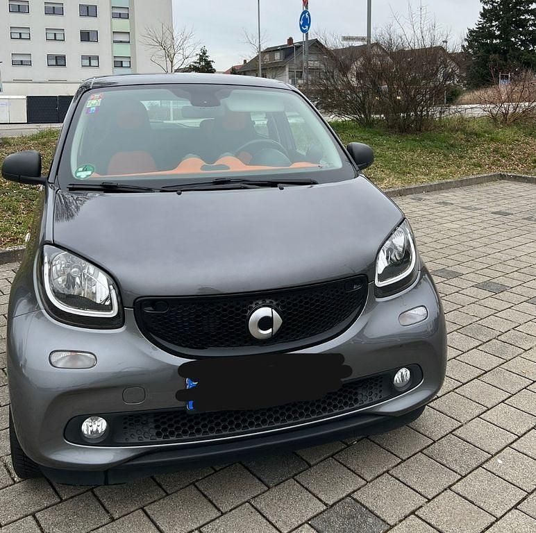 Gebraucht Smart ForFour Passion 109 PS (80 kW) 2017 Grau Kleinwagen