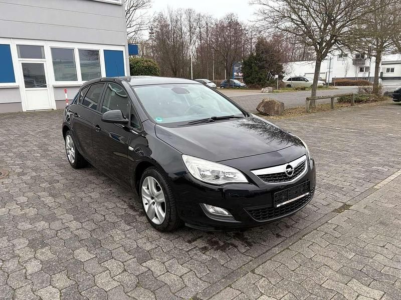 Gebraucht Opel Astra Edition 87 PS (63 kW) 2010 Saphirschwarz mineraleffekt Kleinwagen