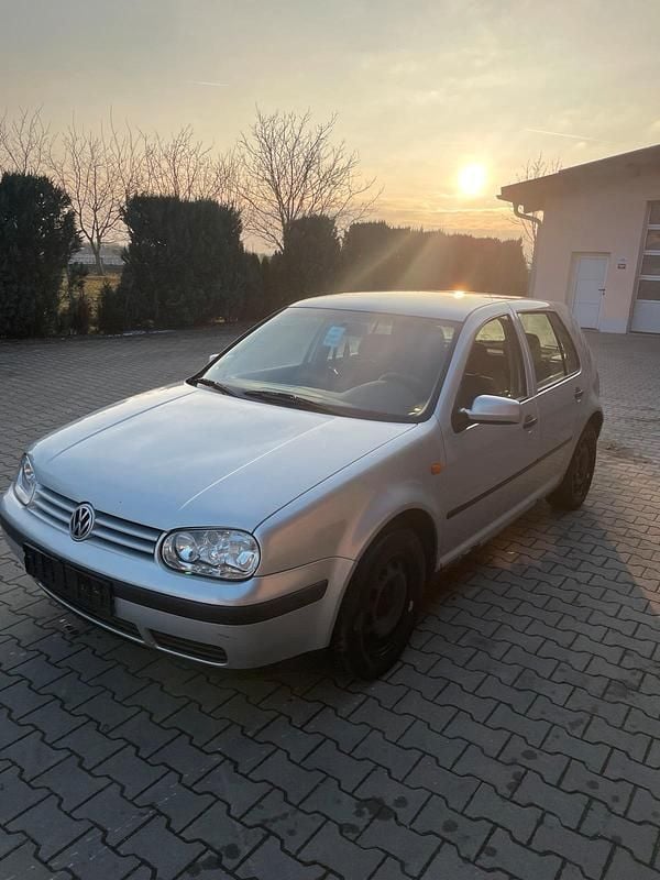 Gebraucht VW Golf IV 75 PS (55 kW) 1999 Silber Kleinwagen