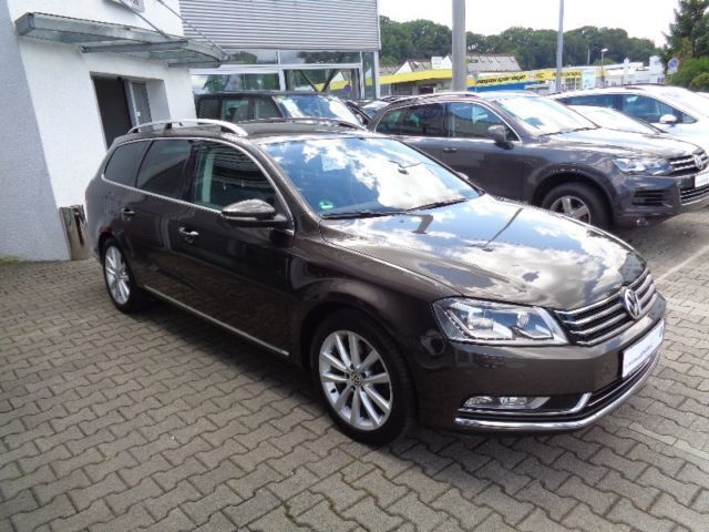 Gebraucht VW Passat Highline 140 PS (102 kW) 2013 Schwarz metallic Kombi