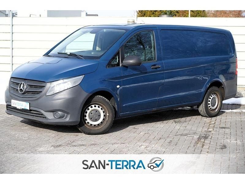 Gebraucht Mercedes Vito 114 PS (83 kW) 2015 Blau Van