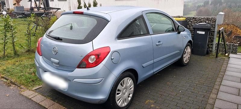 Second-hand Opel Corsa 80 CP (58 kW) 2007 Albastru Hatchback