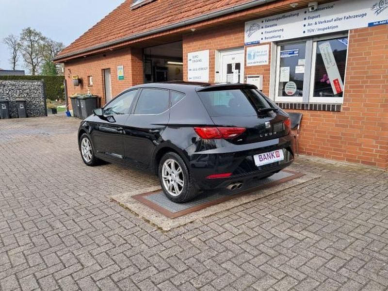 Second-hand Seat Leon XCELLENCE 150 CP (110 kW) 2017 Negru Berlinǎ