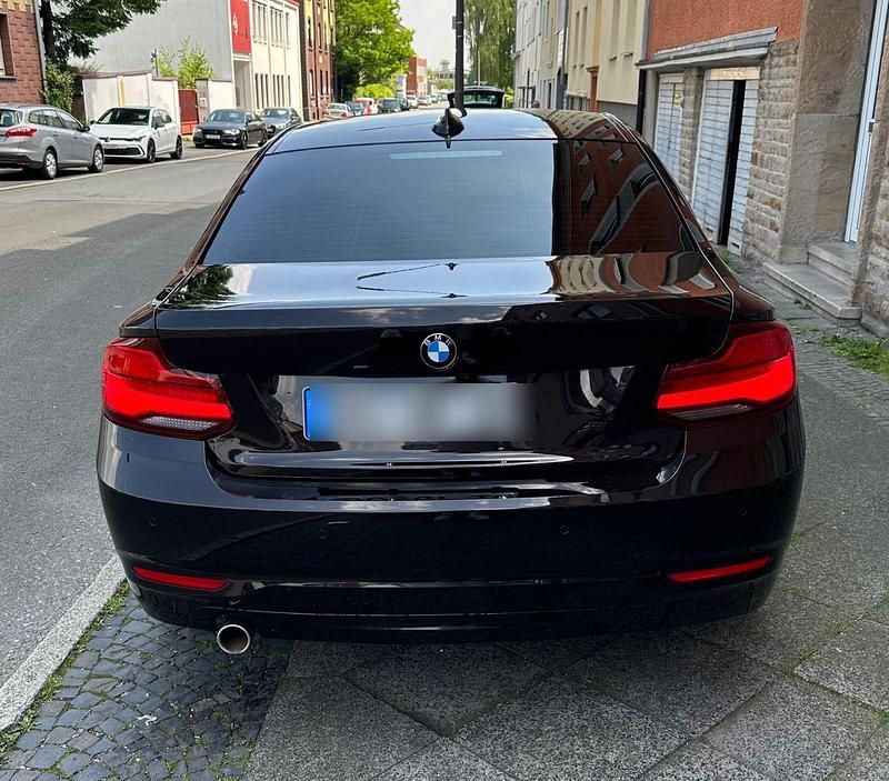 Gebraucht BMW 218 Advantage 150 PS (110 kW) 2017 Braun Coupé