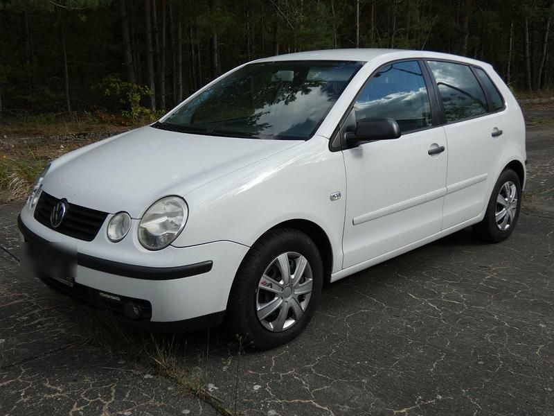 Weiß Gebraucht 2003 VW Polo Kleinwagen | 2.500 € (Etwas zu teuer) - Bild 1/4
