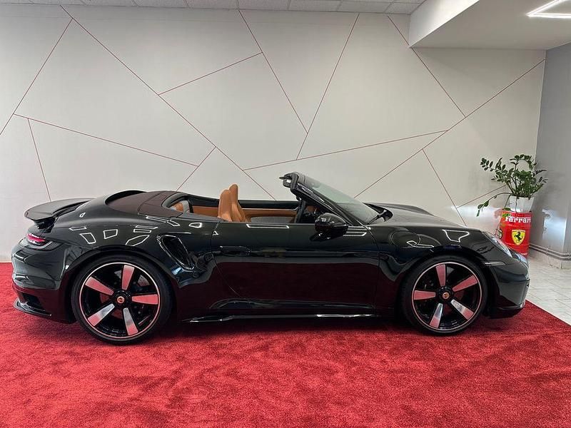 Gebraucht Porsche 911 Turbo S Cabriolet 650 PS (478 kW) 2024 Grün Cabrio