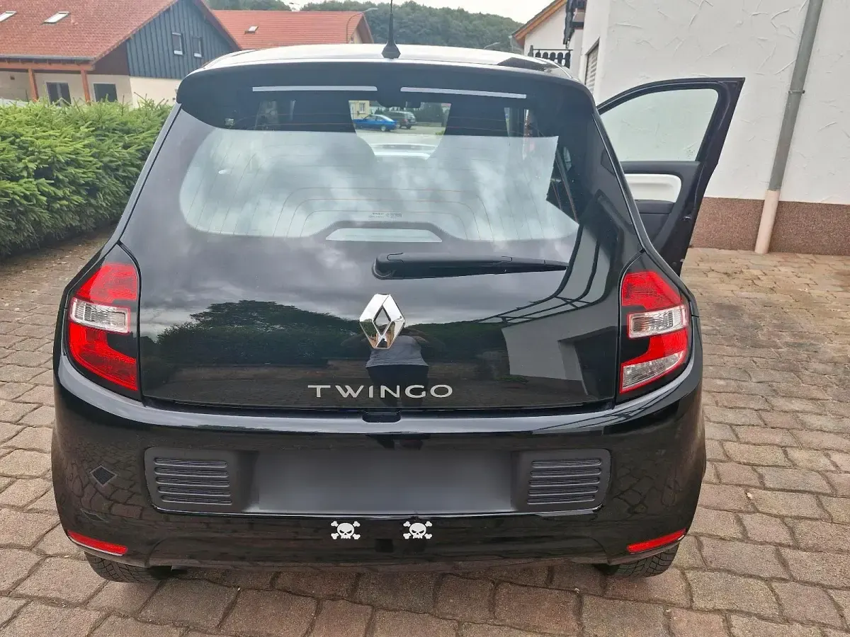 Gebraucht Renault Twingo 69 PS (50 kW) 2016 Schwarz Kleinwagen