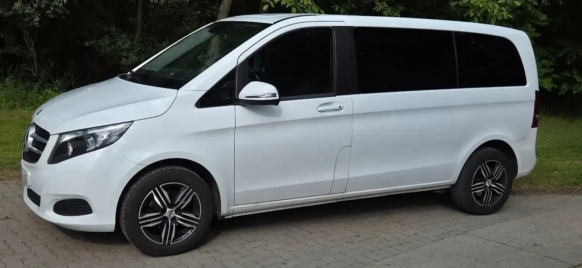 Gebraucht Mercedes V200 136 PS (100 kW) 2018 Weiß Van / Kleinbus