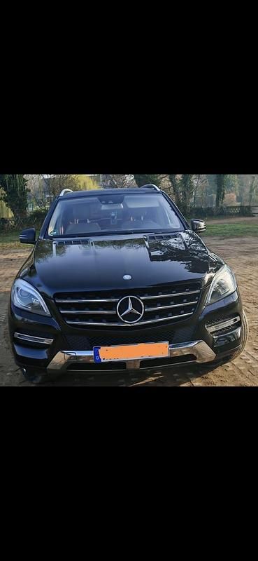 Gebraucht Mercedes ML350 258 PS (189 kW) 2015 Schwarz SUV