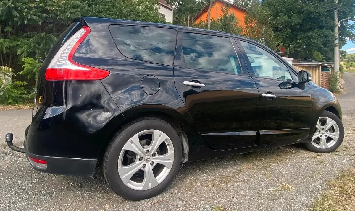Gebraucht Renault Scénic III 140 PS (102 kW) 2011 Schwarz Van / Kleinbus