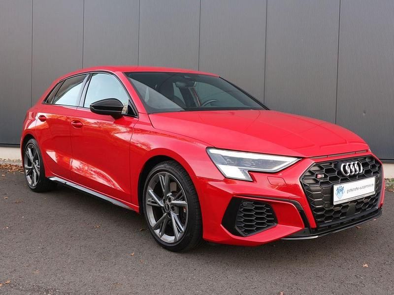 Gebraucht Audi S3 Sport 310 PS (228 kW) 2021 Rot Limousine