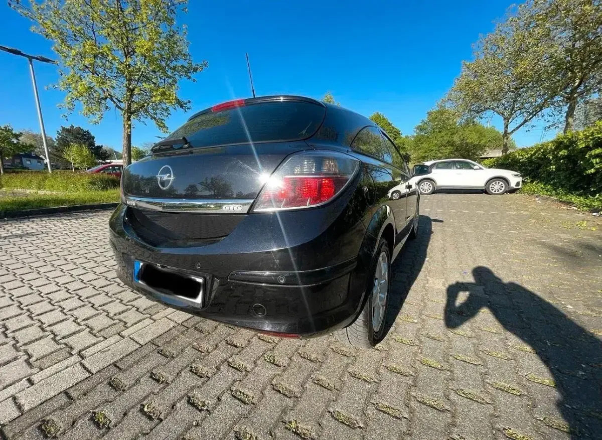 Gebraucht Opel Astra GTC 120 PS (88 kW) 2007 Schwarz Coupé