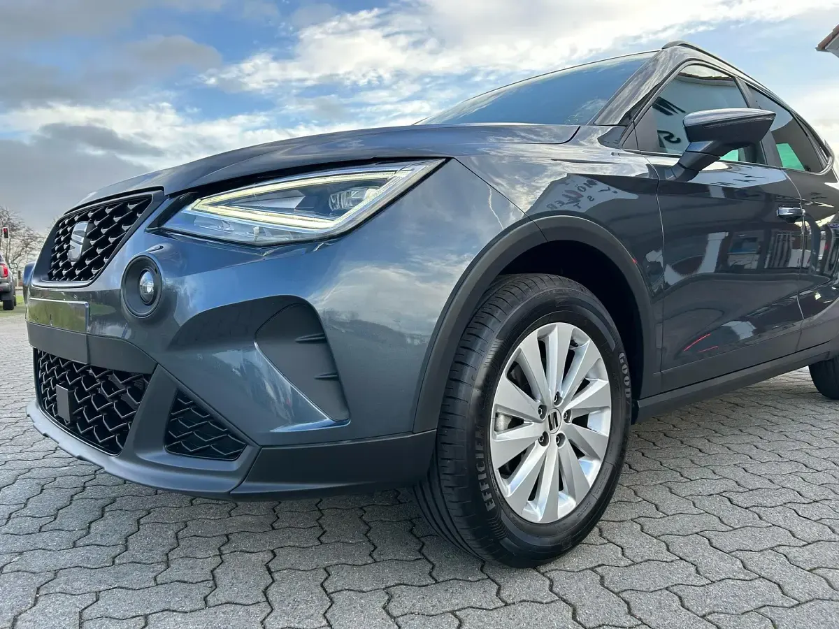 Gebraucht Seat Arona Style 116 PS (85 kW) 2025 Magnetic grau SUV
