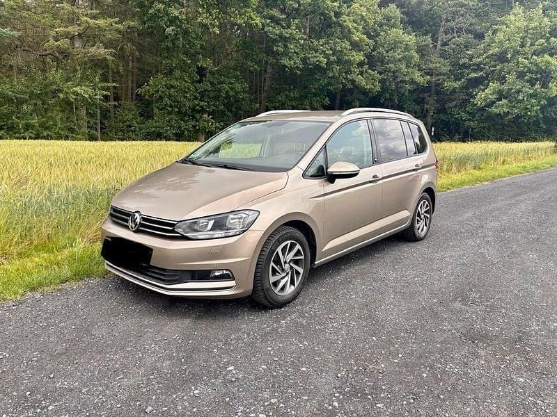 Gelb Gebraucht 2017 VW Touran Sound Van / Kleinbus | 17.250 € (Guter Preis) - Bild 1/4