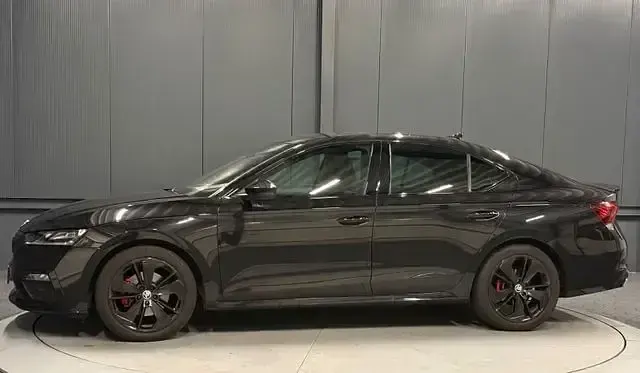 Gebraucht Skoda Octavia RS 200 PS (147 kW) 2022 Blackmagic perleffekt Limousine