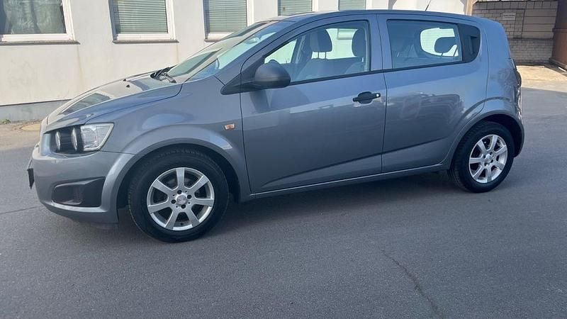 Gebraucht Chevrolet Aveo LS 69 PS (50 kW) 2013 Grau Kleinwagen