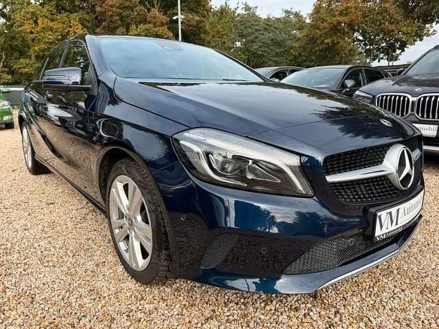 Second-hand Mercedes A220 177 CP (130 kW) 2017 Albastru Berlinǎ