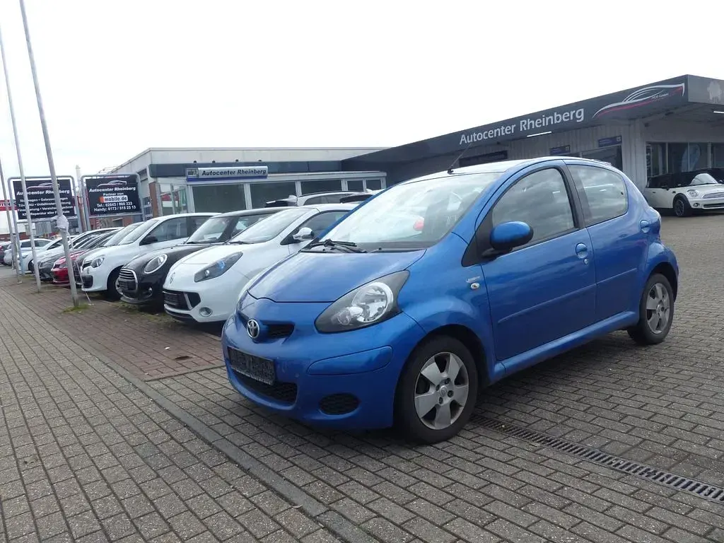 Gebraucht Toyota Aygo Basis 68 PS (50 kW) 2009 Blau Kleinwagen