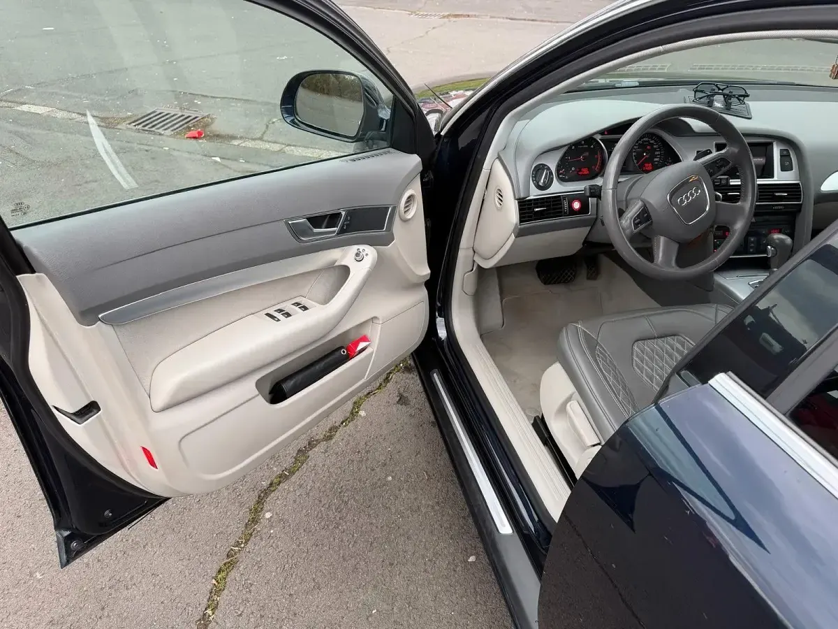 Gebraucht Audi A6 Sport 190 PS (139 kW) 2011 Blau Limousine