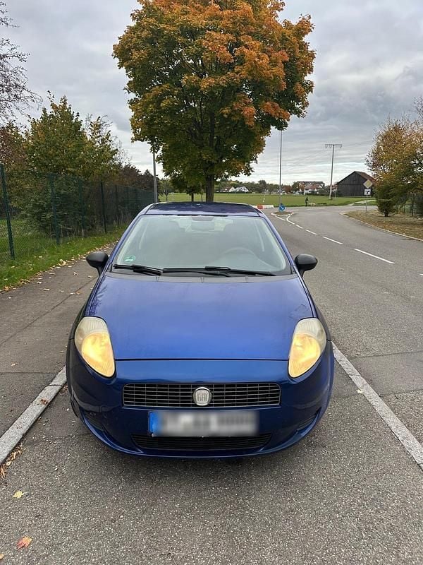 Blau Gebraucht 2008 Fiat Punto Kleinwagen | 750 € (Superpreis) - Bild 1/4