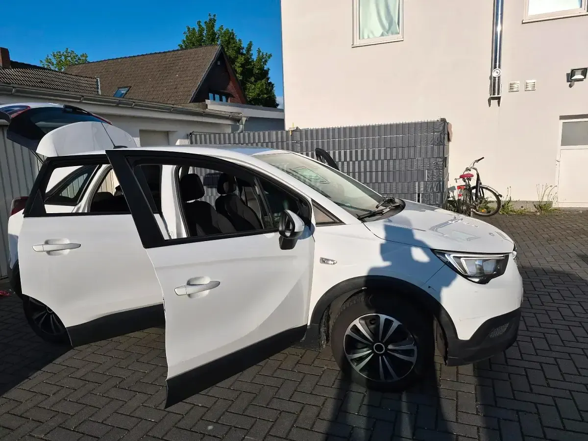 Gebraucht Opel Crossland X Edition 120 PS (88 kW) 2017 Weiß SUV