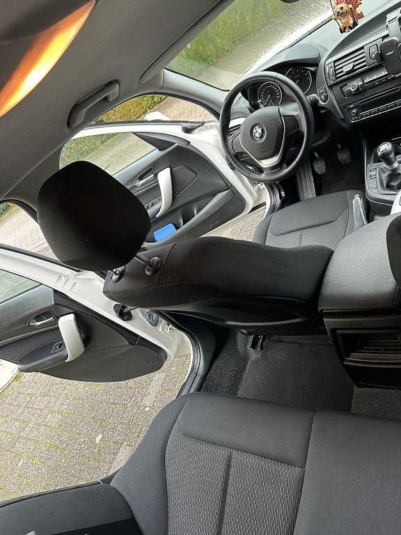 Gebraucht BMW 116 136 PS (100 kW) 2012 Weiß Kleinwagen