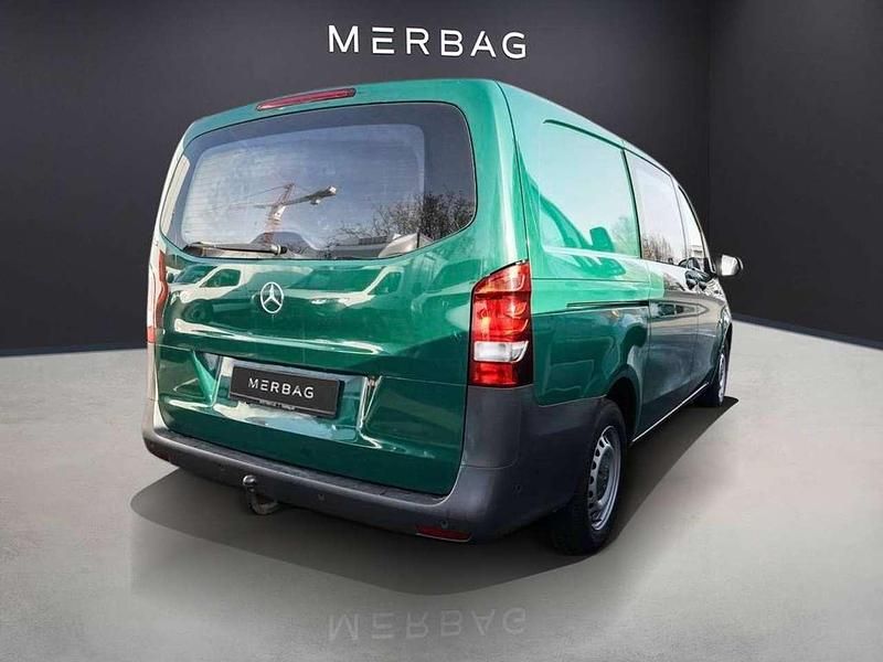 Gebraucht Mercedes Vito 88 PS (64 kW) 2018 Grün Van