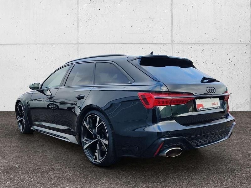 Gebraucht Audi RS6 Ambiente 719 PS (528 kW) 2023 Mythosschwarz metallic (metallic) Kombi