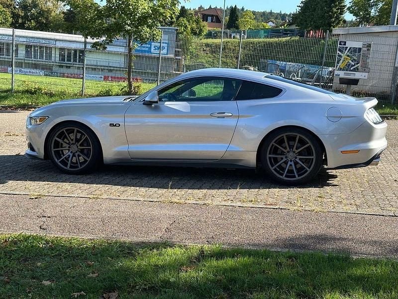 Gebraucht Ford Mustang GT 480 PS (353 kW) 2016 Silber Coupé