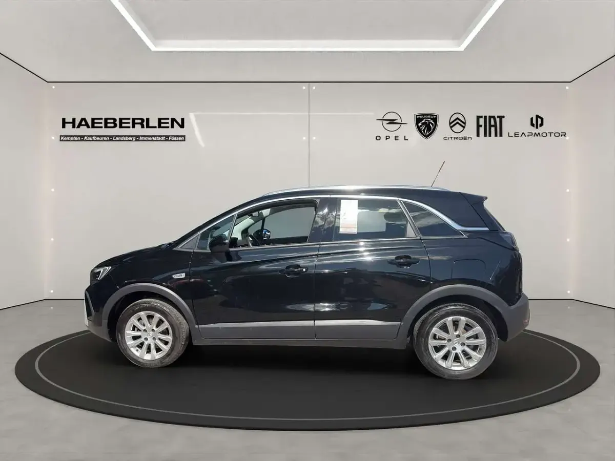 Gebraucht Opel Crossland Elegance 131 PS (96 kW) 2022 Diamant schwarz/karbon schwarz (metallic) SUV