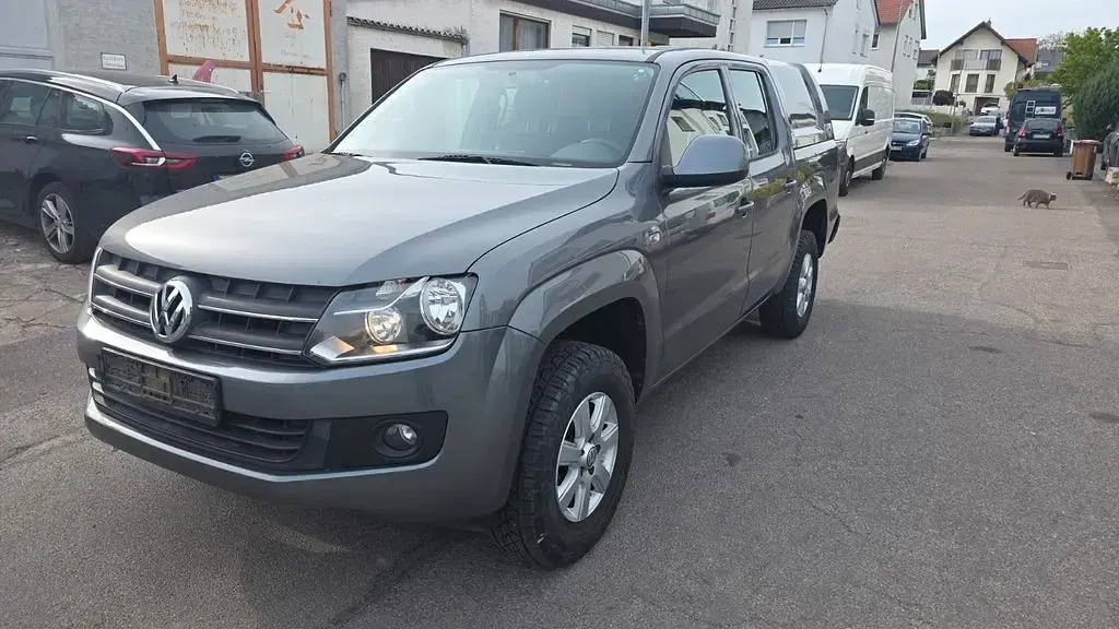 Gebraucht VW Amarok 122 PS (89 kW) 2011 Grau Pickup