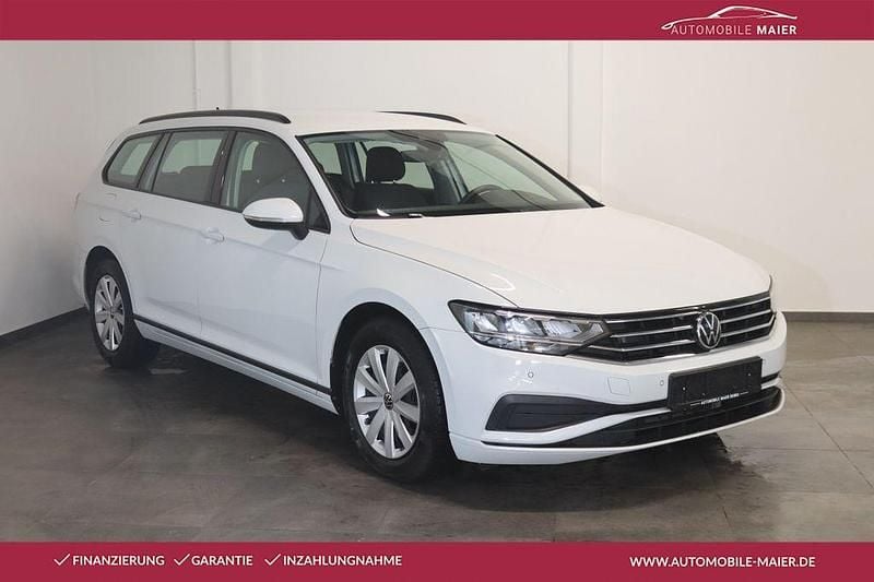 Gebraucht VW Passat 150 PS (110 kW) 2022 Gletscherweiã metallic Kombi