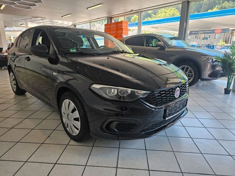Schwarz Gebraucht 2020 Fiat Tipo Street Limousine | 9.821 € (Fairer Preis) - Bild 1/4