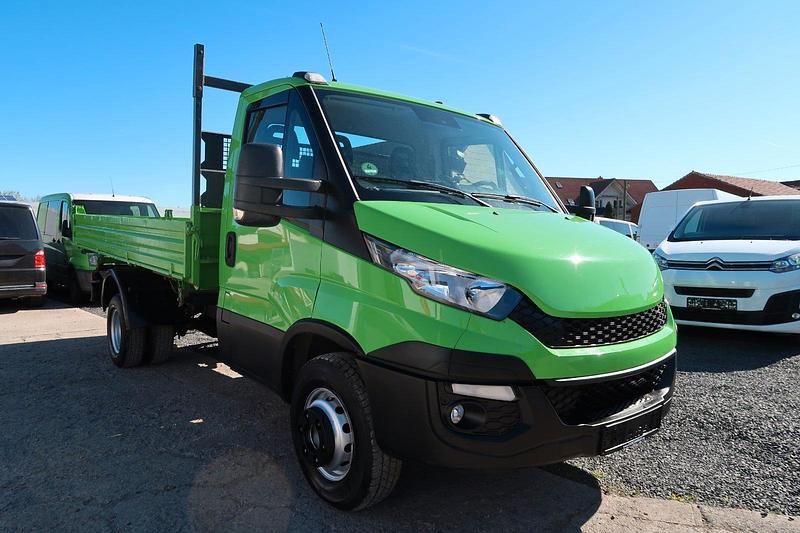 Second-hand Iveco Daily 170 CP (125 kW) 2016 Verde